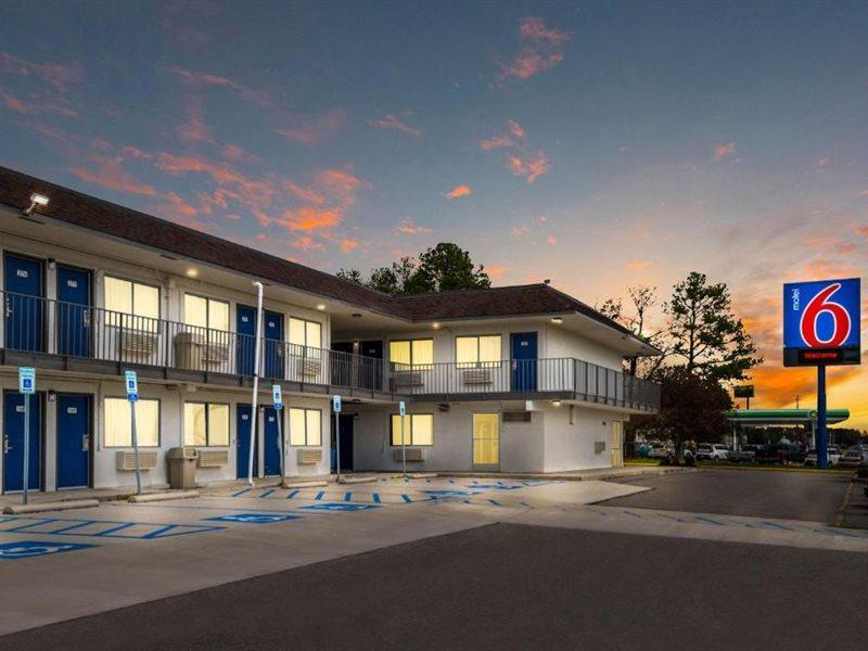 Hotel 6-sandston, Va - Richmond, Va